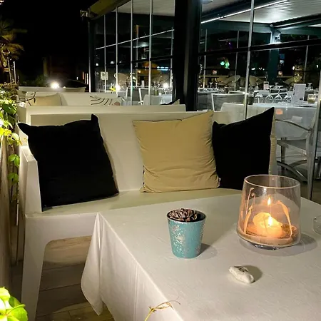 28 M2 Centre Lejlighed *