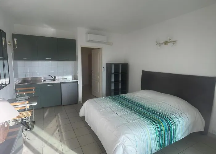 28 M2 Centre Apartment